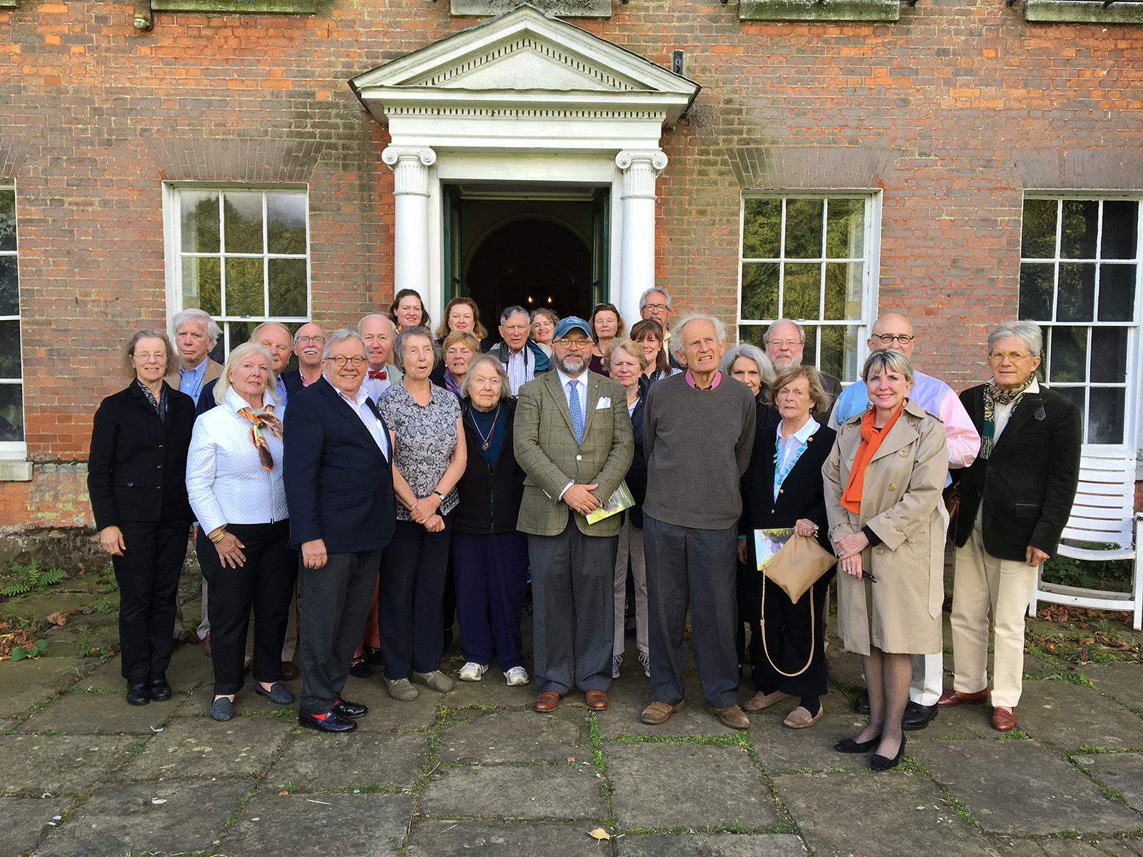 Sir Simon and Lady Bowes-Lyon at St Pauls Walden Bury, Hertfordshire, birthplace of The Queen Mother, with Brenton Simons and patrons of American Ancestors / New England Historic Genealogical Society in 2016.