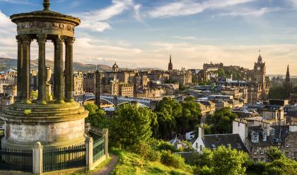view of the city of Edinburgh