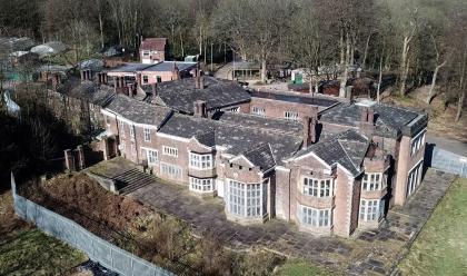 Hopwood Hall by Phil Longley