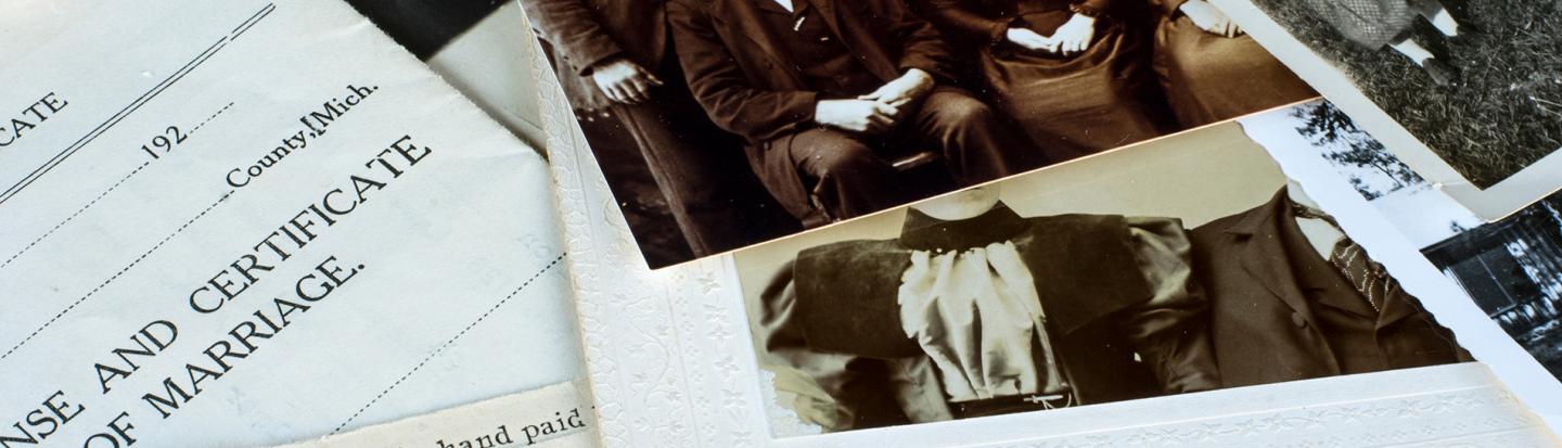 event-virtual-preservation-roadshow-1-2022.jpg Family Documents and Photographs