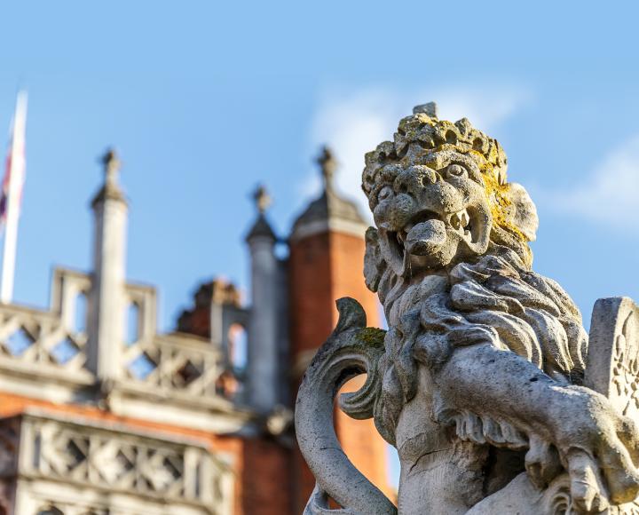 Hampton Court in London